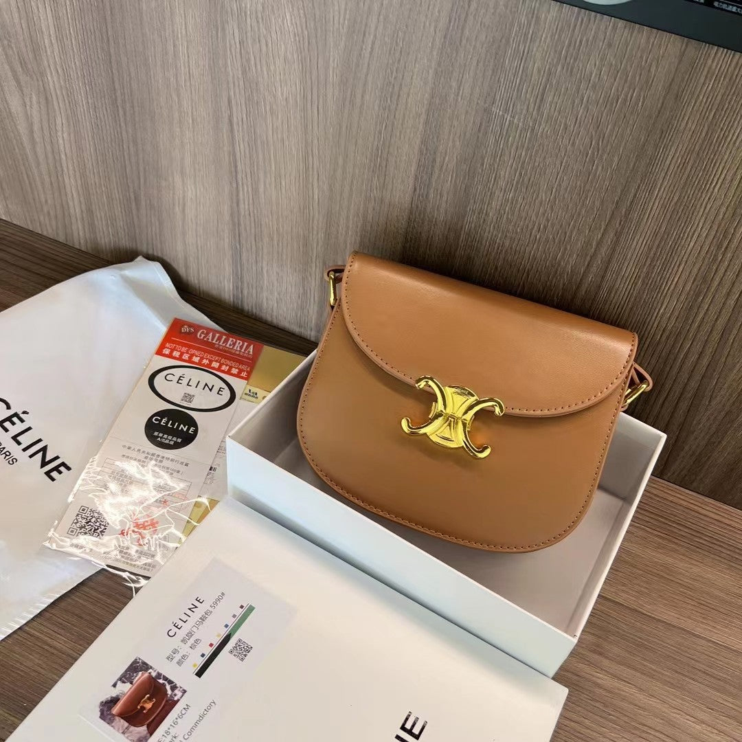 Ce Arc De Triomphe Saddle Bag