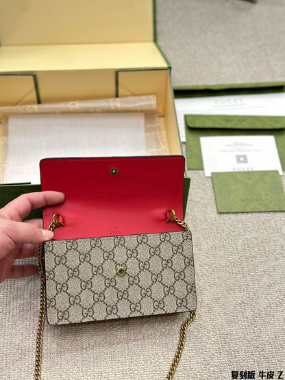 Gucci Cherry Bag Three-Dimensional Rhinestone Shoulder Bag